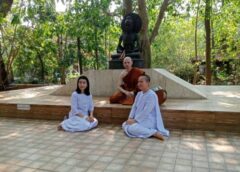 นนทบุรี I แม่พระครูบาวอนพริตตี้นาเดียร์ให้กลับใจ พร้อมทั้งวันนี่จะเข้าไปพบพระครูบาที่วัดหลังถูกนาเดียร์ห้ามไม่ให้เข้าวัดเดี๋ยวโดนจับ
