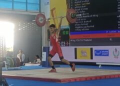 นฤภัทร นุยอนรัมย์ จอมพลัง ยุวชนโรงเรียนกีฬา จังหวัด อ่างทอง คว้า 3 ทอง ยกน้ำหนัก ชิงชนะเลิศ แห่งประเทศไทย วันแรก ที่จังหวัดพังงา