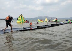 สุพรรณบุรี I นักท่องเที่ยวแห่เล่นน้ำปลอดภัยไร่แฟมิลี่แฟมิลี่ซับบอร์ดคึกคัก