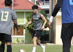 ช้างศึกซ้อมต่อเนื่องก่อนชิงแชมป์กลุ่มกับเวียดนาม, โจนาธาน ยันพร้อมลงสนามแล้ว