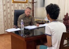 นนทบุรี I ตำรวจรวบตัวโจ๋ 2 คู่อริ ปาระเบิด ไล่ยิง ไล่ฟัน สารภาพเป็นรุ่นน้องเก่ามีเรื่องหมางใจ