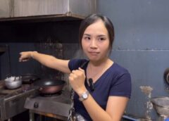 นนทบุรี I สาวผวา พบลูกงูเหลือม 3 ตัวเขมือบหนูในครัวหวั่นเจอตัวแม่