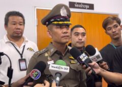 นนทบุรี I รอง ผบก. แจงในรถมี ตำรวจ 2 นาย ได้รับแจ้งสายลับไปตรวจยาเสพติด ปฏิเสธเอี่ยวสติ๊กเกอร์รับส่วย