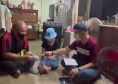 นนทบุรี I พ่อร้องสื่อลูกสาวเรียน ป.4 สมาธิสั้นถูกครูสอนดนตรีตบบ้องหูกระโดดถีบ