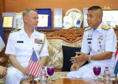 ผบ.ทรภ.1 รับการเยี่ยมคำนับ จาก ผู้ช่วยทูตทหารเรือสหรัฐฯ ประจำประเทศไทย และผู้บังคับการเรือ USS Rafael Peralta
