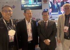 อัครราชทูตไทยร่วมส่งใจเชียร์จอมพลังไทยถึงสนาม
