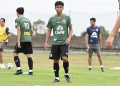นักเตะ U 23 🇹🇭  อุ่นเครื่อง สิงคโปร์ ก่อนคัดเอเชีย