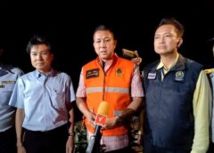ชลบุรี I ผวจ. พร้อมด้วย ผอ.ศรชล.จว แถลงยืนยัน น้ำมันดิบรั่วไหลทะเลศรีราชา ไม่กระทบพัทยา แหล่งท่องเที่ยวสำคัญ