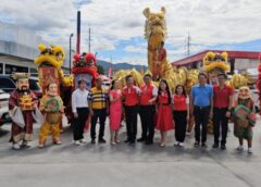 ชลบุรี I ปั๊มคาลเท็กซ์ บางพระ คนแห่เติมน้ำมันแน่นหลังเจ้าของใจปั้ม ลดราคาลิตรละ 1 บาท และเติม 200 แถม 200 คืนกำไรลูกค้า