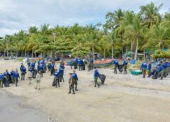 ชลบุรี I สอ.รฝ. จัดกำลังพล 100 นาย ร่วม ไทยออยล์ ตรวจสอบคราบน้ำมันชายหาดบางพระ