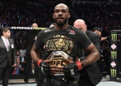 ดาน่า ไวท์ ดัน โปรชาซกา ดวล เปเรย์รา ชิงแชมป์เงาขึ้นคู่เอก UFC 295 หลัง จอน โจนส์ ถอนตัวจากอาการบาดเจ็บ