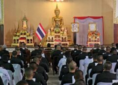 ลพบุรี I ผู้บัญชาการศูนย์การทหารปืนใหญ่ นำกำลังพล เจริญพระพุทธมนต์ และเจริญจิตภาวนา เพื่อถวายพระพรชัยมงคล