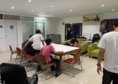 นนทบุรี I ตร.รวบ 3 โจ๋ ขี่จยย.ประกบมีดจี้หัวเข็มขัด เด็กปวช.ปี 3 รถล้ม สาเหตุ ถูกมองหน้านาน
