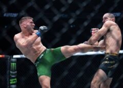 ดู เพลสซิส” ไล่อัดต้อนแต้มกระชากแชมป์จาก “สตริคแลนด์” ศึก UFC 297