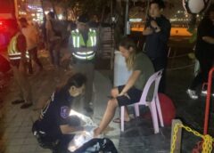 ชลบุรี I ต่างชาติเดินสะดุดไวร์เมช เหล็กแทงเท้าเจ็บ