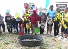 สตูล I แข่งกินหอยหลอด ชวนนักท่องเที่ยวลุยโคลนหาดบ้านหัวหิน ในเทศกาลยอนหอยหลอดและวัฒนธรรมพื้นบ้านละงู