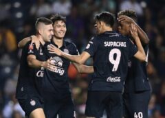 BRUTD NEWS : วาเลนไทน์เดือด! ปราสาทสายฟ้า รัวครึ่งหลังสยบ ค้างคาวไฟ 4-0 จี้จ่าฝูงเหลือ 1 แต้ม