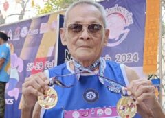 อายุไม่เกี่ยว คุณตาสว่าง จันทร์พราหมณ์ นักวิ่งอายุมากที่สุด วัย 104 ปี ประเดิมคว้า 2 ทอง