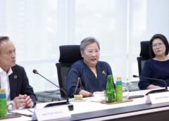 เดลินิวส์ จัดแข่งกอล์ฟการกุศล 60 ปี