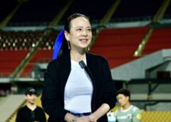 พร้อมทั้งในและนอกสนาม!