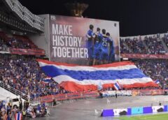 45,458 คน! มาดามแป้ง ดีใจเห็นภาพแฟนบอลไทยเต็มราชมังฯ-ไม่หมดหวังลุ้นเข้ารอบต่อไป