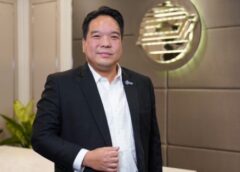 สมุทรปราการ I “สุริยะ” สั่ง AOT เตรียมการบริการผู้โดยสารช่วงสงกรานต์ คาดมีผู้โดยสารใช้บริการกว่า 2.61 ล้านคน พร้อมจัดที่จอดรถฟรี