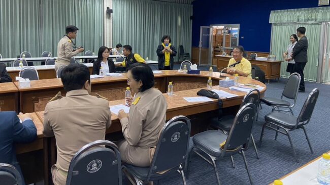 นครสวรรค์ I ประธานที่ปรึกษานายกรัฐมนตรี ร่วมประชุมให้แนวทางสหกรณ์ออมทรัพย์ครู ดำเนินการเร่งแก้ไขหนี้สินสมาชิก