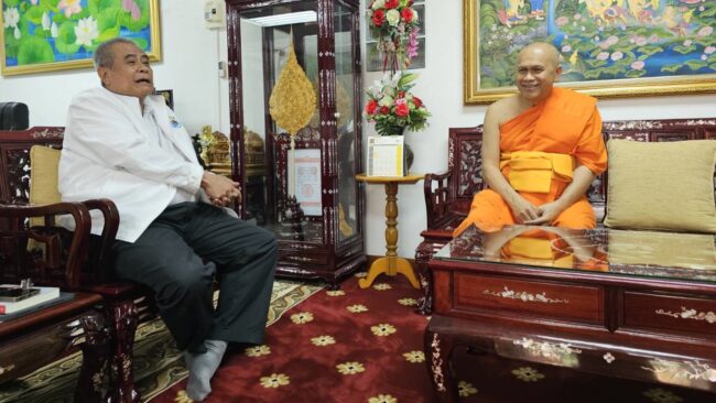 นครสวรรค์ I พลตำรวจเอกสมศักดิ์ กราบนมัสการ พระเดชพระคุณ ท่านเจ้าประคุณ พระธรรมวชิรธีรคุณ