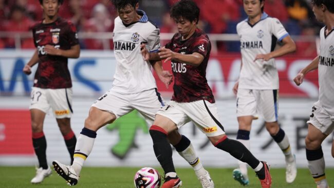 อุราวะฟอร์มหรูอัดจูบิโล่ 3-0 ‘เอกนิษฐ์’ ลงสนามสองนัดติด
