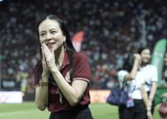 นอกสนามพร้อมเต็มที่! มาดามแป้ง เผยแข้งช้างศึก ไร้ปัญหาปรับตัวที่จีน-มีเชฟไทยคอยประจำทุกวัน