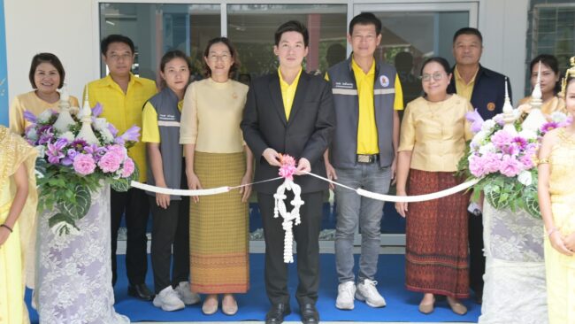 นครสวรรค์ I คณะผู้บริหารเทศบาลนครฯ ร่วมเปิด ห้องสมุดจอมคีรี smart Library 