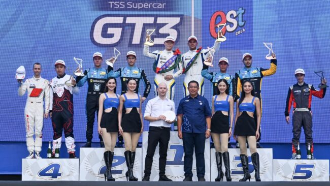 สิงห์ มอเตอร์สปอร์ตฯ” ซิ่งเดือด! “วรวุฒิ-ปิติ”พาเหรดขึ้นโพเดียมคู่ GT3 บางแสน จีพี