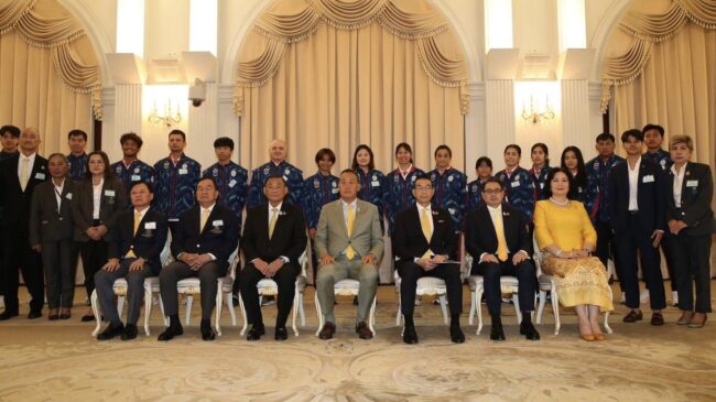 นักกีฬาชุดโอลิมปิกพบ นายกฯ