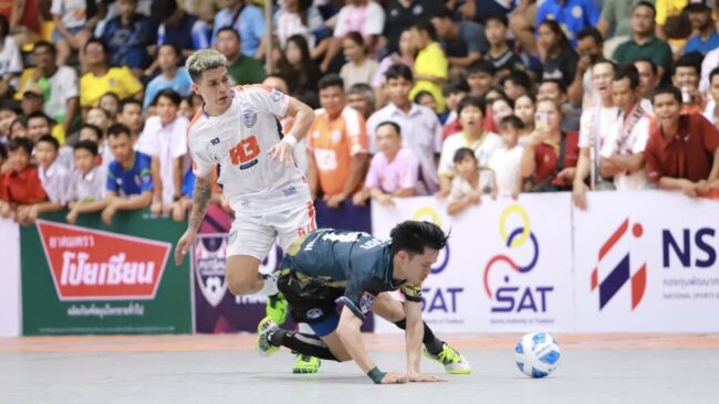 แชมป์เก่า ไร้พ่าย