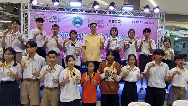 การแข่งขันคิดเลขเร็วA- math และ crossword
