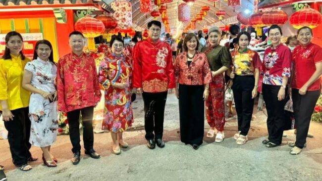 นครสวรรค์ : ผู้ว่าฯ เยี่ยมชมงานเทศกาลอาหารจีน 5 ภาษา และศิลปะการแสดงเมืองปากน้ำโพ “ย่านเมืองเก่า ตรอกชุนหงษ์”