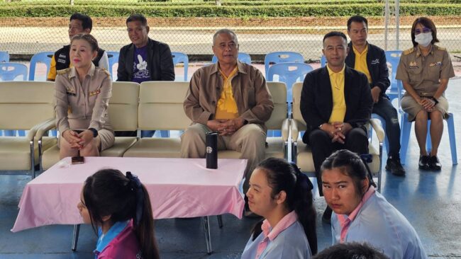 นครสวรรค์ : นายก อบจ. มอบรางวัลเด็กสวนกุหลาบ โครงการประกวดคำขวัญ ต่อต้านการทุจริตปี 2567