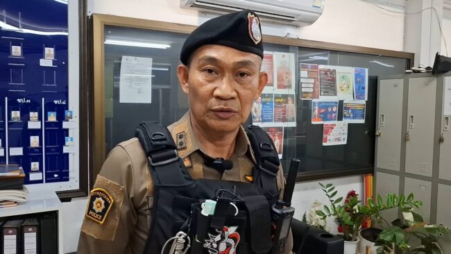 นนทบุรี I สองโจ๋ปทุมข้ามถิ่น พกอาวุธมาหาแฟนสาวก่อนโดนตำรวจบางใหญ่รวบตัว