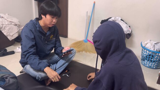 นนทบุรี : เปิดใจนักศึกษาปี2 เคยหลงกลเข้ารับน้องโหดอ้างติวหนังสือ โดนซ่อมจนขอออกจากระบบ เผย เรียนใช้ชีวิตปกติ