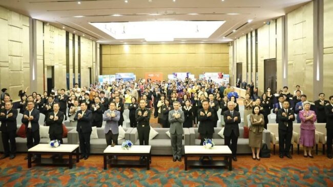 นครสวรรค์ : สำนักงาน ป.ป.ท. มอบโล่เชิดชูเกียรติ ป.ป.ท.เขต 6 รับรางวัลเครือข่ายพื้นที่สีขาวต้นแบบ