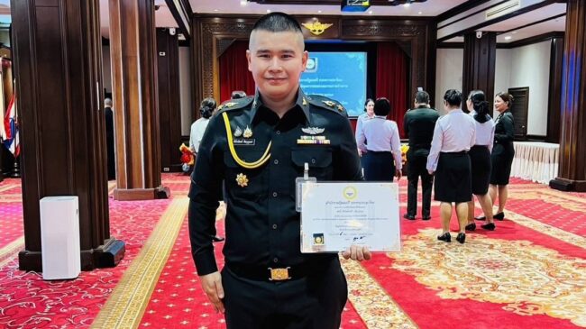 สำนักงานรัฐมนตรี กระทรวงกลาโหม มอบประกาศเกียรติคุณและเข็มสำนักงานรัฐมนตรีแก่ข้าราชการทหาร  