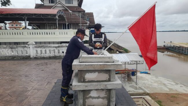 มุกดาหาร : ผู้ว่าราชการจังหวัด ติดตามสถานการณ์น้ำ แม่น้ำโขงอย่างใกล้ชิด