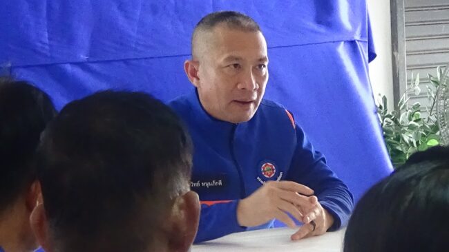 พิษณุโลก : ผู้บัญชาการทหารสูงสุด ติดตามสถานการณ์น้ำท่วม หน่วยพัฒนาการเคลื่อนที่ 34 จัดตั้งศูนย์บรรเทาสาธารณภัย