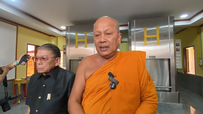 สมุทรปราการ : เจ้าอาวาสวัดบางพลีใหญ่กลางทำพิธีเบิกฤกษ์เปิดใช้เตาเผาศพเมรุใหม่ เป็นฌาปนสถานช่วยเหลือศพผู้ยากไร้