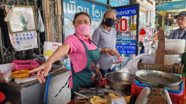 นนทบุรี : แม่ค้าผลไม้ซ้ำกู้เงินนอกระบบร้อยละยี้สิบลงทุนขายผลไม้ถูกโจรได้ใจขโมยของกลับมาก่อเหตุ 3 ครั้ง