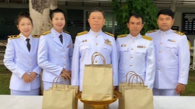 นครสวรรค์ : ศาลปกครอง ร่วมพิธีถวายราชสักการะเนื่องในวันคล้ายวันสวรรคตพระบาทสมเด็จพระจอมเกล้าเจ้าอยู่หัว