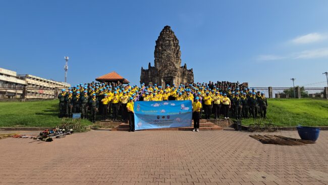 ลพบุรี : หน่วยบัญชาการสงครามพิเศษ จัดกำลังพลจิตอาสาพัฒนาโบราณสถานแหล่งท่องเที่ยววันหยุด วันนวมินทรมหาราช