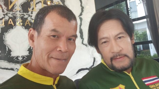 ยาว ลูกหยี นำทีมมูลนิธิร่วมกตัญญู มอบสิ่งของช่วยเหลือผู้ประสบอุทกภัย