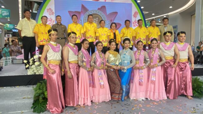 สมุทรปราการ : อ.บางพลี จัดแถลงข่าวงานประเพณีรับบัวประจำปี 2567 ประเพณีหนึ่งเดียวในโลก