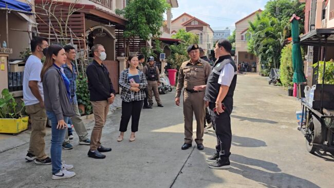 นนทบุรี : หน่วยงานลงพื้นที่เร่งคดีคนร้ายยิงปืนขู่ 9 นัด ทิ้งกระสุน 30 นัดขู่พ่อค้าไก่ย่าง